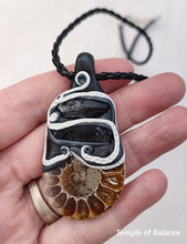 Load image into Gallery viewer, Pendant - Ammonite with quartz
