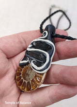 Load image into Gallery viewer, Pendant - Ammonite with quartz
